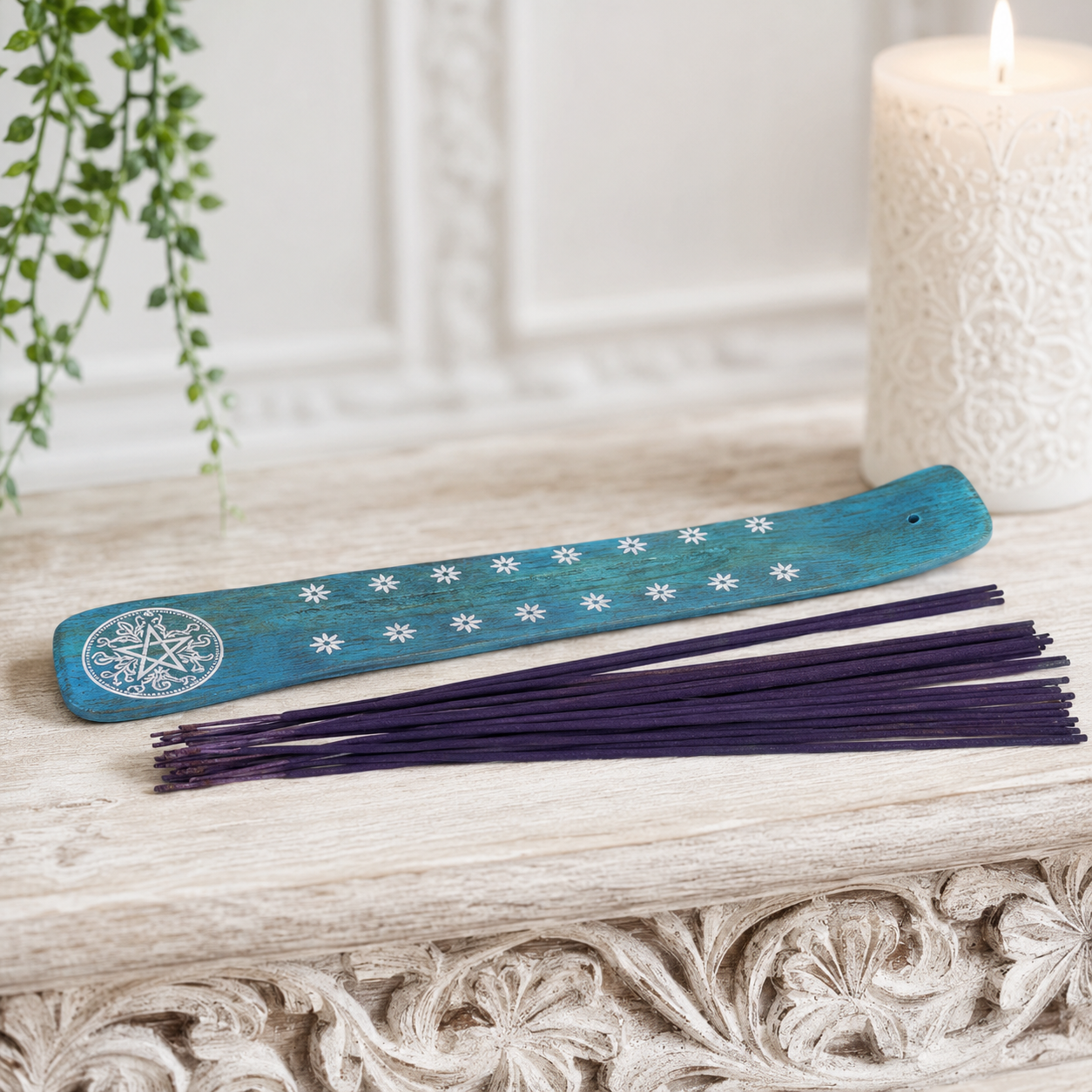 Black Magic Prosperity Incense Holder with 20 Incense Sticks (Juniper & Eucalyptus)