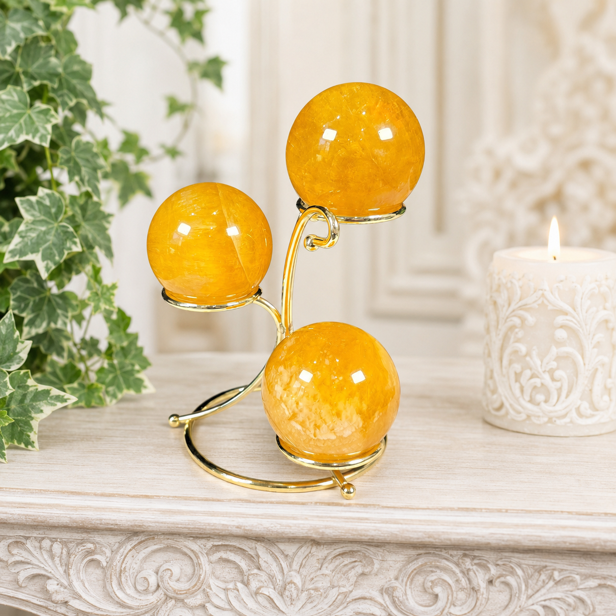 Gold 3 Sphere Metal Stand