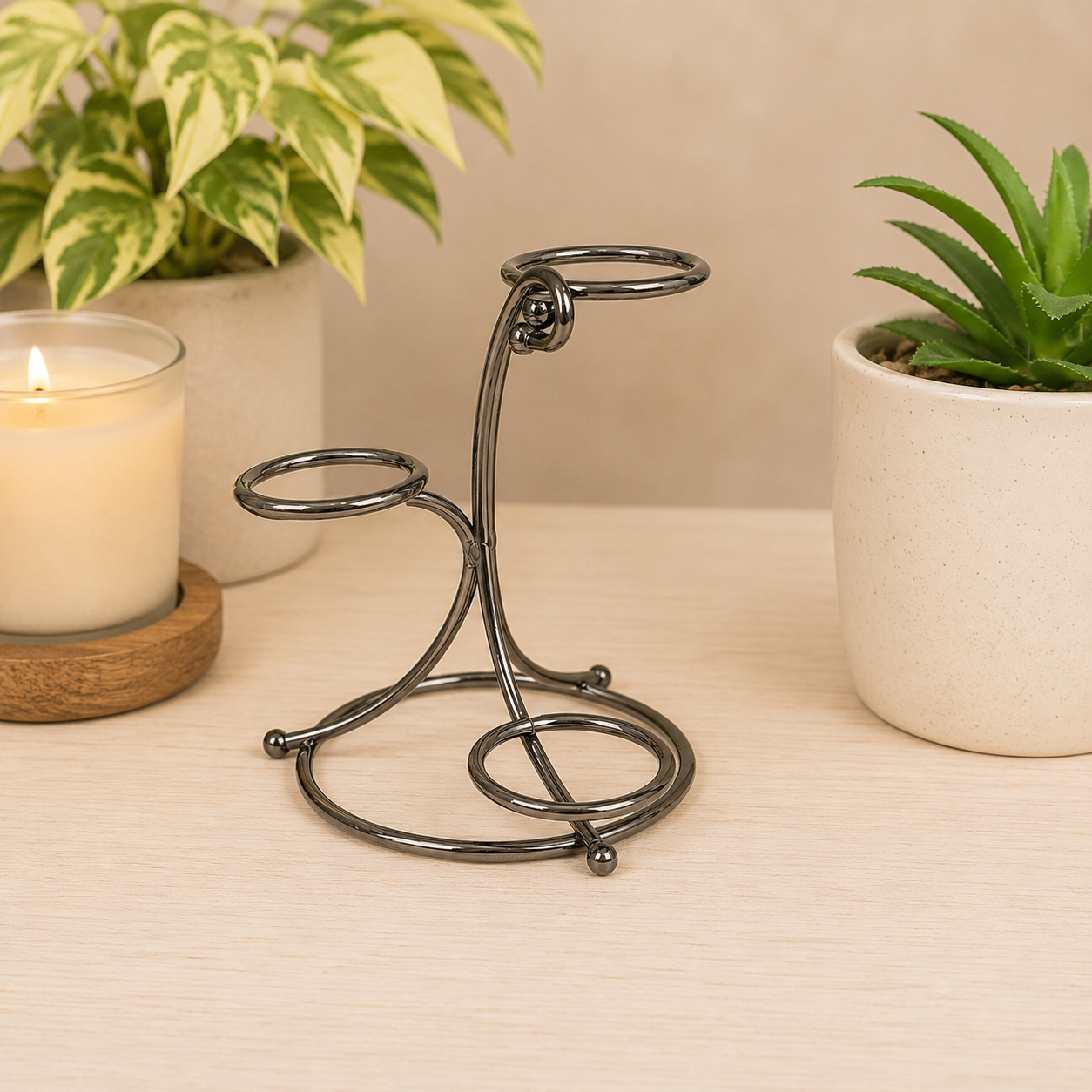 Gunmetal Grey 3 Sphere Metal Stand