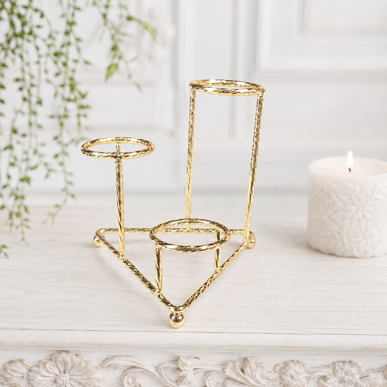 Gold 3 Step Sphere Metal Stand