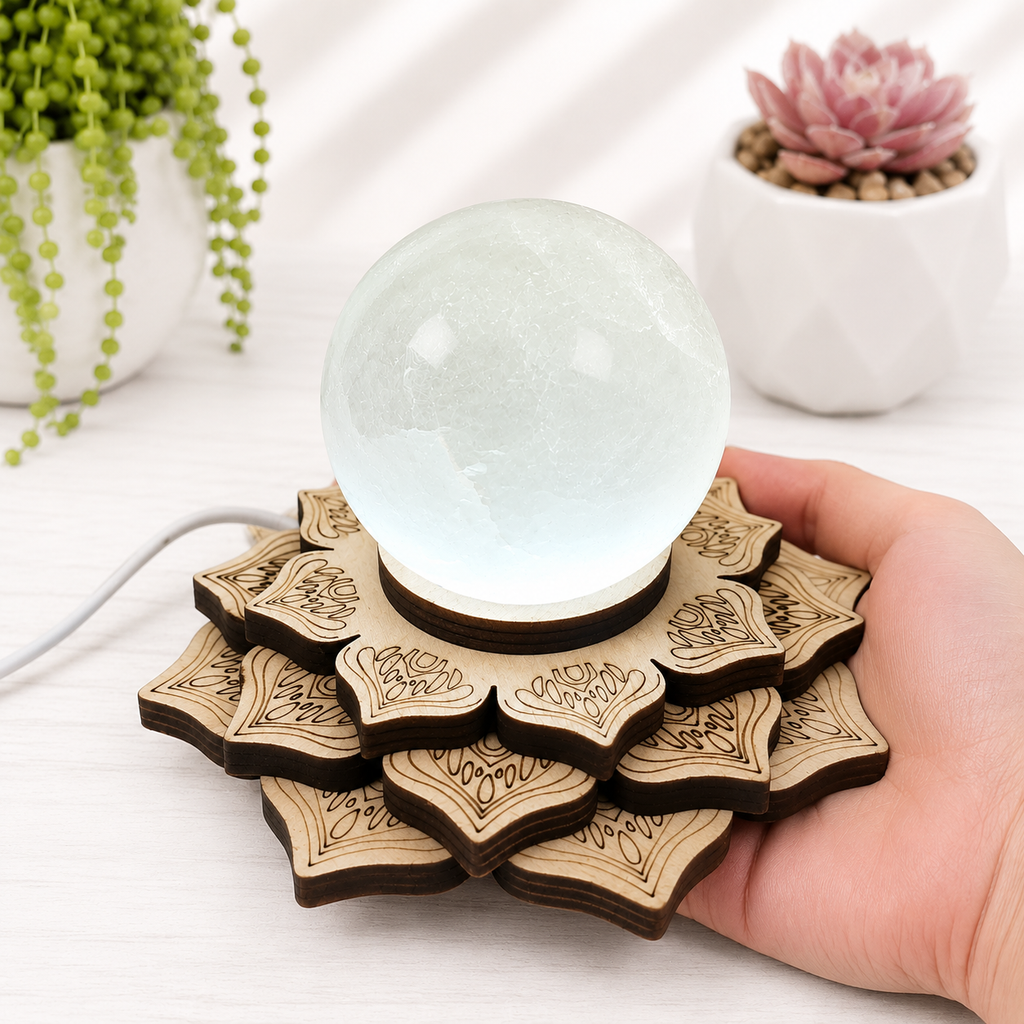 Wooden Lotus White Light LED USB Stand