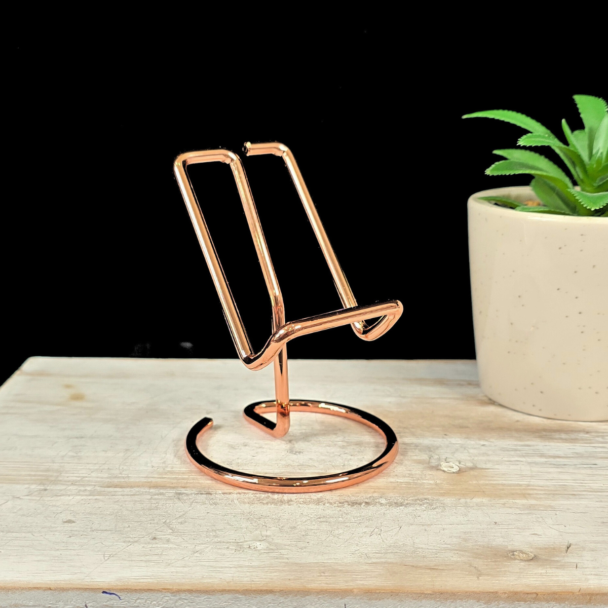 Rose Gold Metal Slice Stand