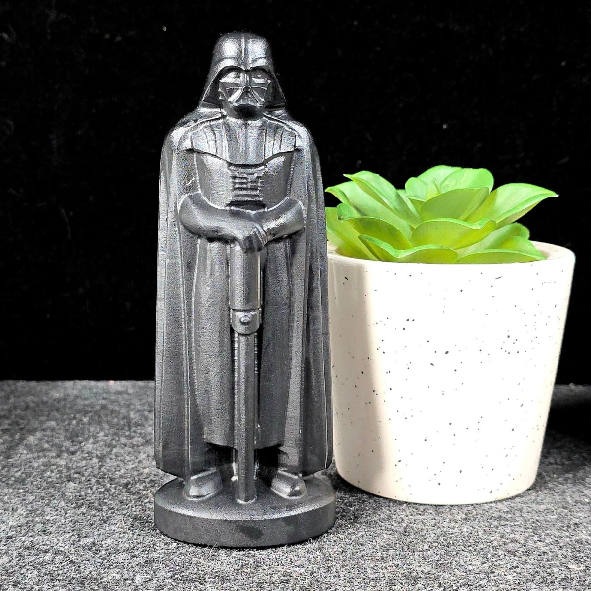 15cm Obsidian Darth Vadar